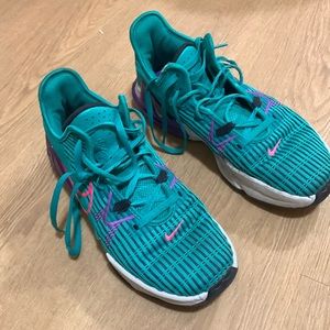 LeBron Witness 6 Basketball shoes